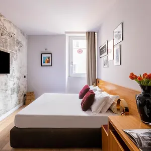 Downtown Boutique House - Ca Domus Collection Pensionat